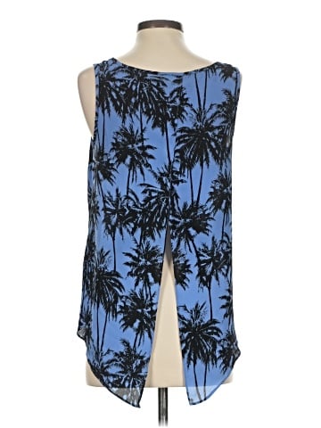 Attention Sleeveless Blouse (view 2)