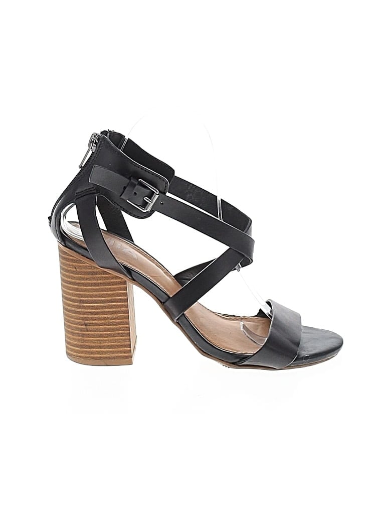 Pre-owned Mia Sandals In Black