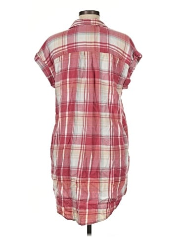 True Craft Short Sleeve Button-Down Shirt (view 2)