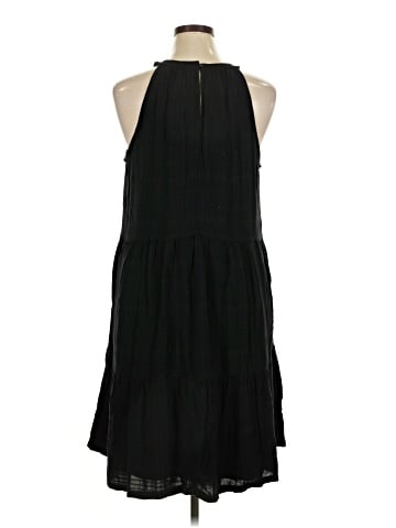 Old Navy Casual Dress (view 2)