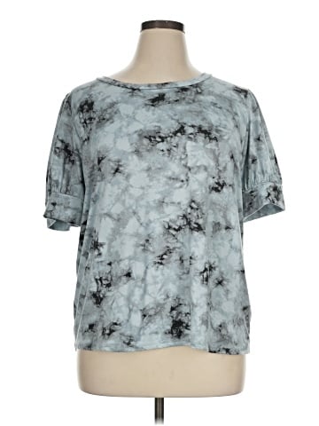 Lularoe Short Sleeve T-Shirt (view 1)