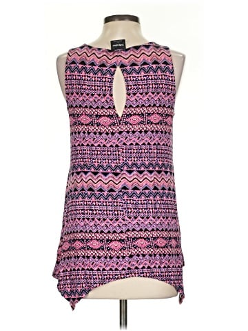 WallpapHER Sleeveless Top (view 2)