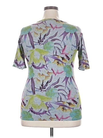 Lularoe Short Sleeve T-Shirt (view 2)