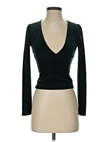 Urban Outfitters Long Sleeve T-Shirt (view 1)