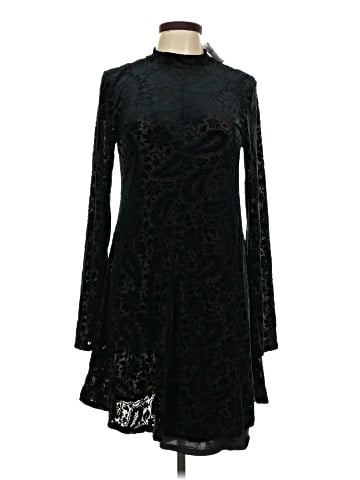 Old Navy Cocktail Dress (view 1)