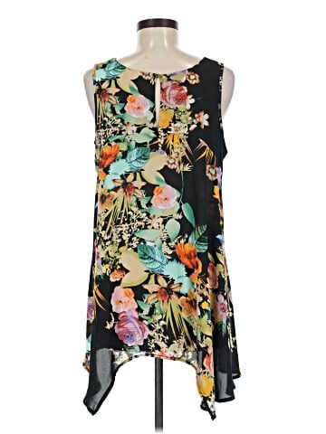 Neiman Marcus Sleeveless Blouse (view 2)