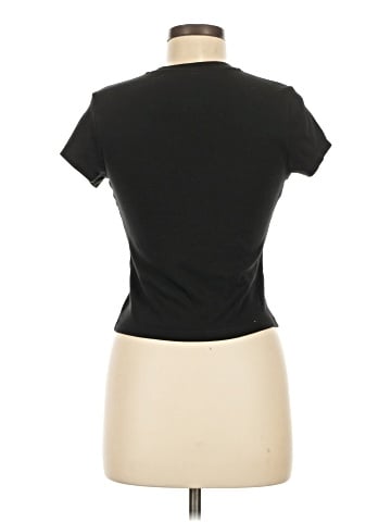 Uniqlo Short Sleeve T-Shirt (view 2)