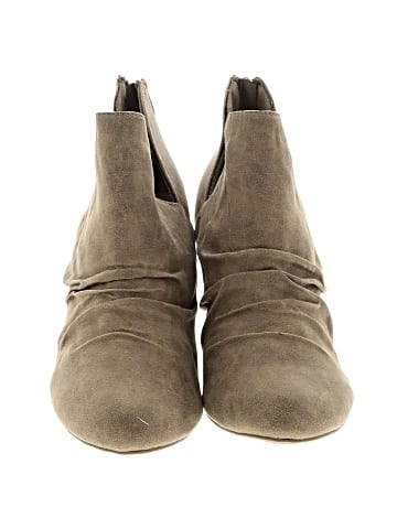 REPORT Wedges (view 2)