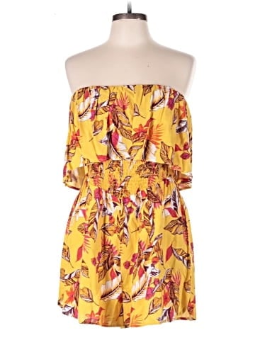 Xhilaration Casual Dress (view 1)