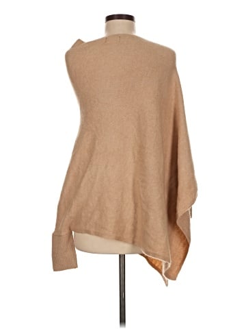 Look Poncho (view 2)