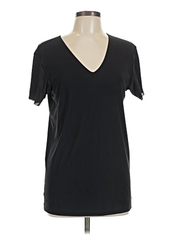 Uniqlo Short Sleeve T-Shirt (view 1)