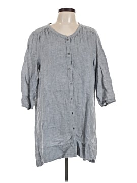 Poetry 3/4 Sleeve Button-Down Shirt (view 1)
