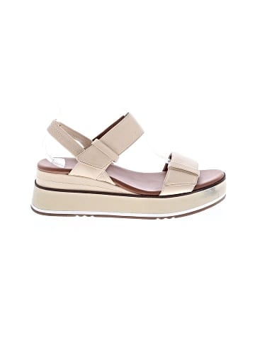 Caslon Wedges (view 1)