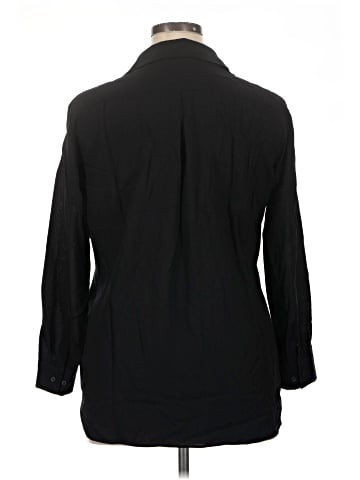 Uniqlo 3/4 Sleeve Button-Down Shirt (view 2)