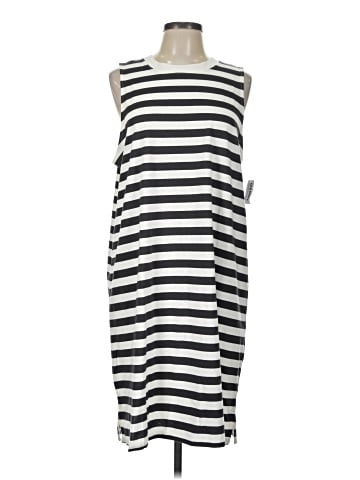 Old Navy Casual Dress (view 1)