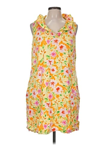 Crown & Ivy Casual Dress (view 1)