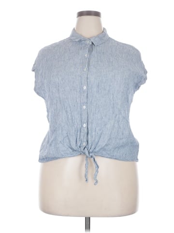 Weatherproof Sleeveless Button-Down Shirt (view 1)