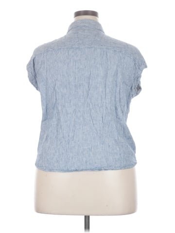 Weatherproof Sleeveless Button-Down Shirt (view 2)