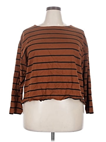 Old Navy 3/4 Sleeve T-Shirt (view 1)