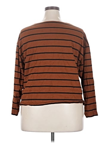 Old Navy 3/4 Sleeve T-Shirt (view 2)