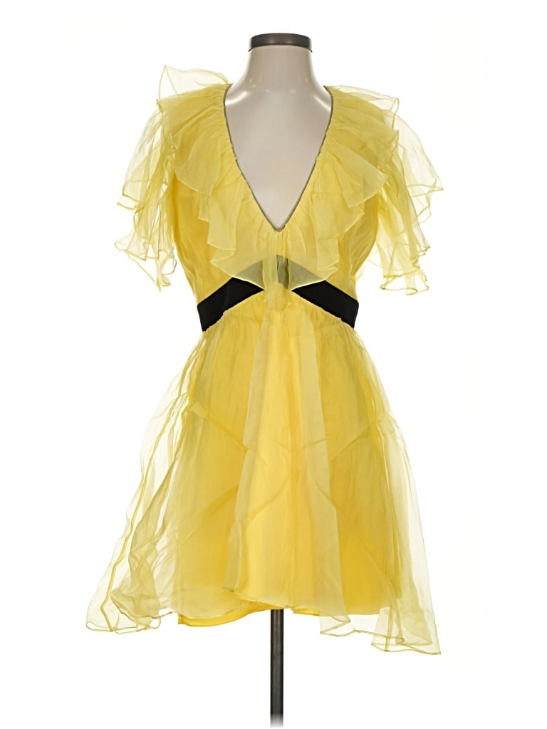 Pre-owned Macgraw Cocktail Dress In Yellow