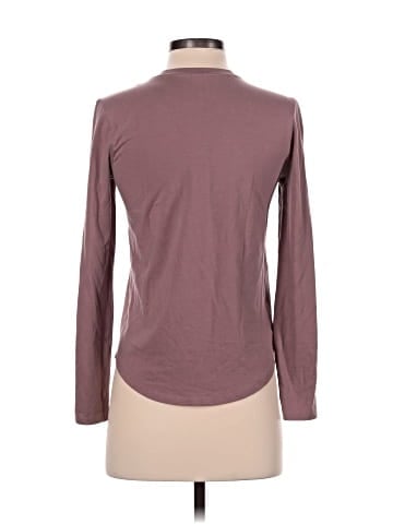 Lululemon Athletica 3/4 Sleeve T-Shirt (view 2)