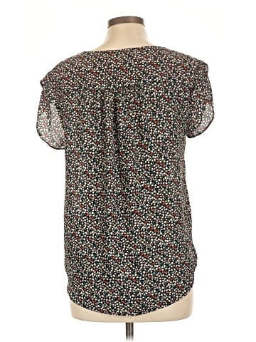 Lily White Short Sleeve T-Shirt (view 2)