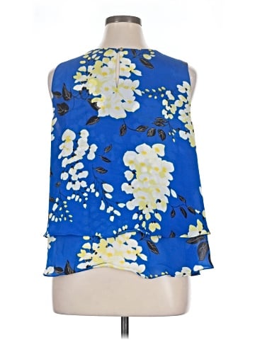 Liz Claiborne Career Sleeveless Blouse (view 2)