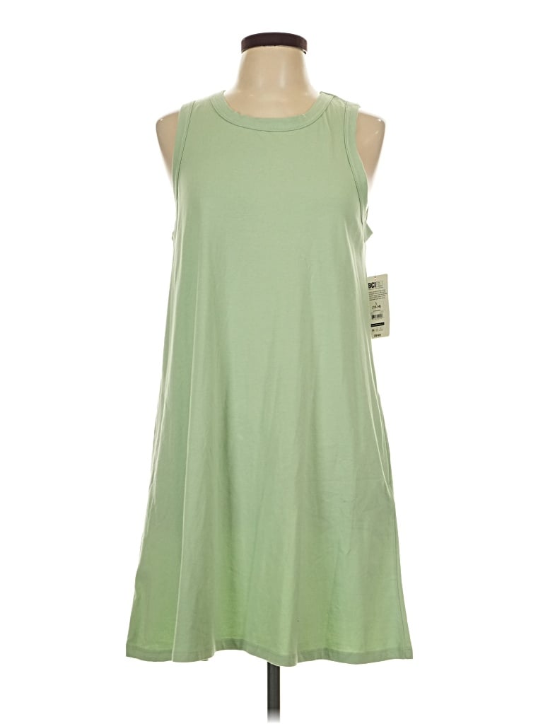 Secret Treasures Casual Dress In Green