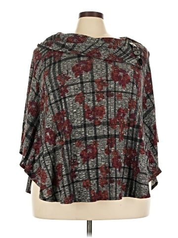 I.N. Studio Poncho (view 1)