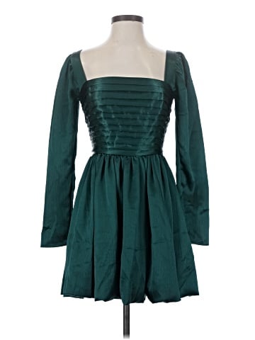 Abercrombie & Fitch Cocktail Dress (view 1)