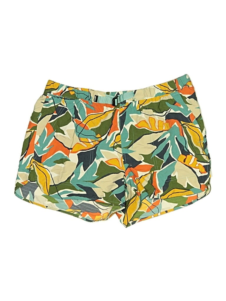 Pre-owned Rei Co Op Shorts In Green
