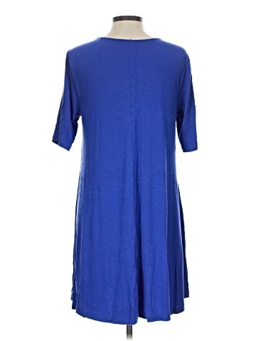 Old Navy Casual Dress (view 2)