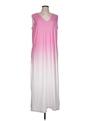 Elizabeth & Clarke Casual Dress (view 1)