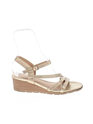 Unbranded Wedges (view 1)