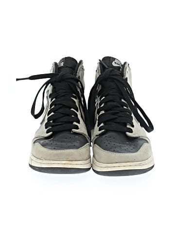 Air Jordan Sneakers (view 2)