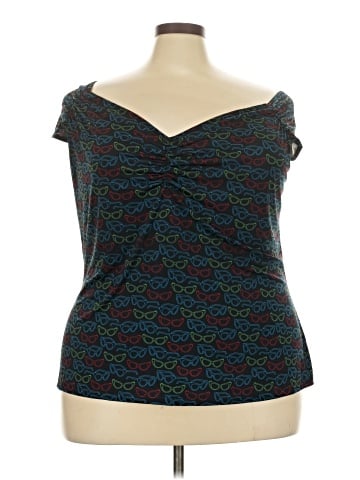 Retrolicious Sleeveless Top (view 1)