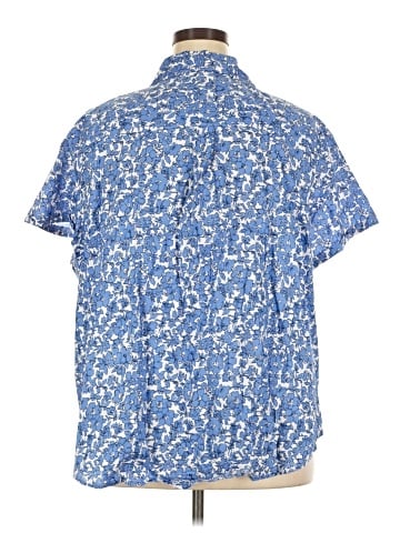 St. John's Bay Short Sleeve Button-Down Shirt (view 2)