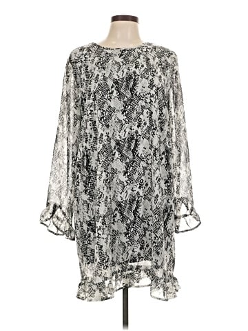 Mud Pie Casual Dress (view 1)