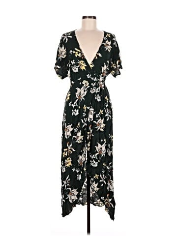 Knot Sisters Casual Dress (view 1)