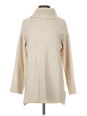 Uniqlo Turtleneck Sweater (view 1)