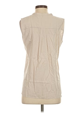 Uniqlo Sleeveless Button-Down Shirt (view 2)