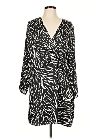 Donna Morgan Casual Dress (view 1)