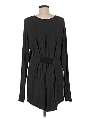 CAbi Long Sleeve Top (view 2)