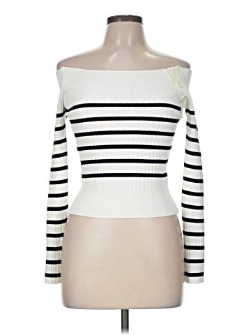 Urban Outfitters Pullover Sweater (view 1)