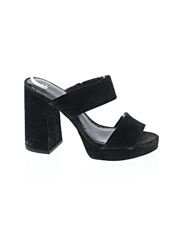 BP. Heels (view 1)