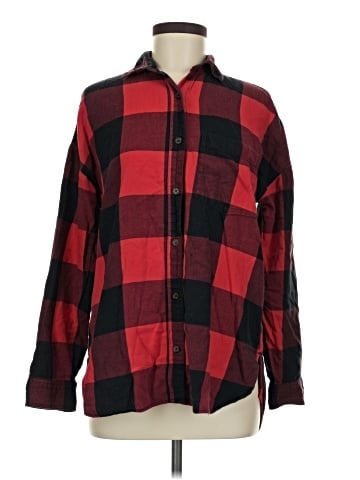 Old Navy Long Sleeve Button-Down Shirt (view 1)