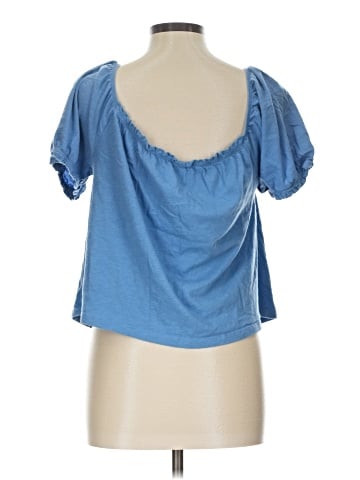 American Eagle Outfitters Short Sleeve Blouse (view 2)