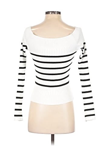 Urban Outfitters Pullover Sweater (view 2)