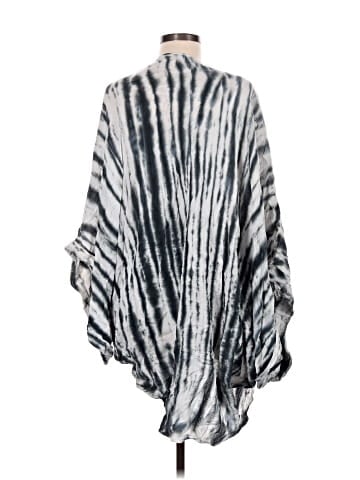 Staring at Stars Kimono (view 2)